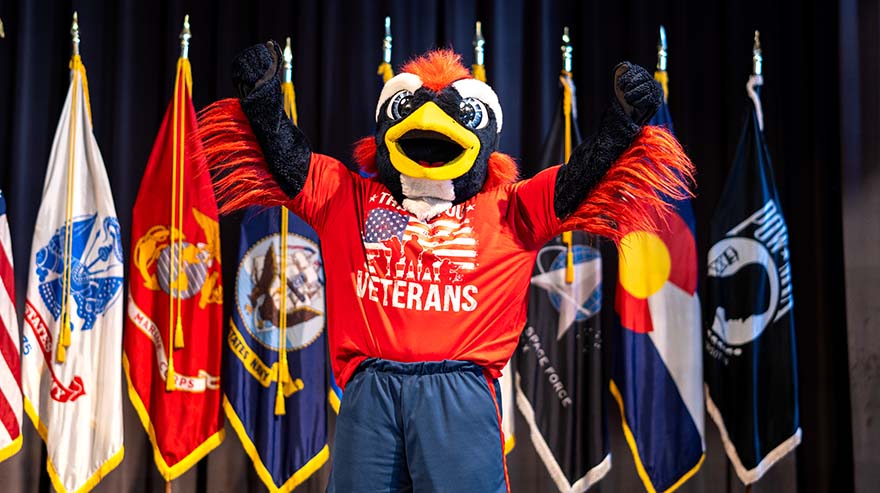 Rowdy supports veterans at the tri-institutional veterans day resource fair