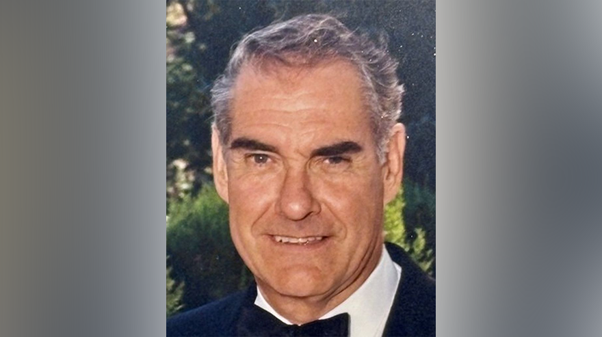Headshot of Russell Bean